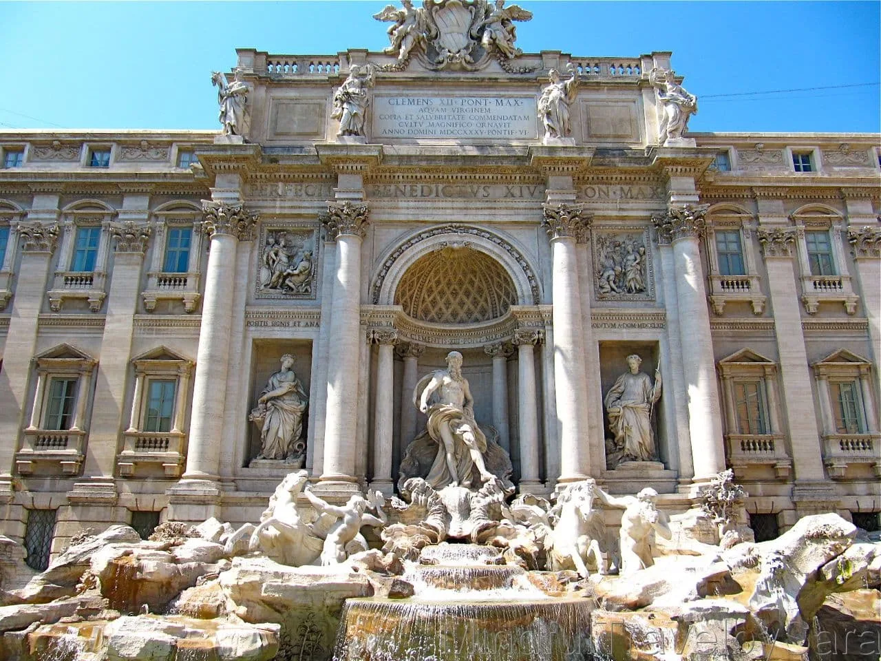 5 Consejos imprescindibles para viajar a Roma Fontana+Trevi2