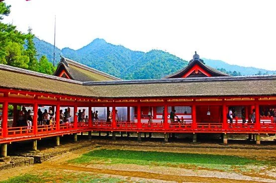 templo itsukushima