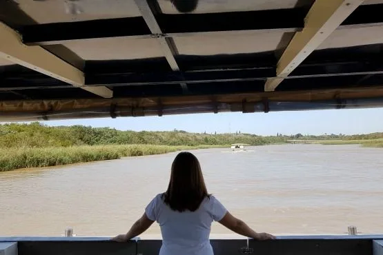 barco estuario Santa Lucia