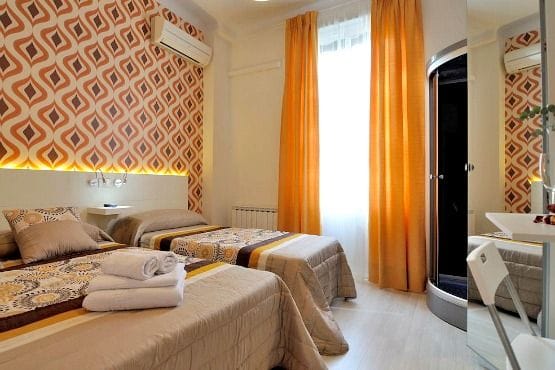 hotel económico Madrid