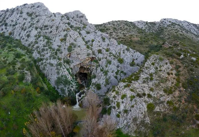 cueva del gato la Gran Senda de Malaga