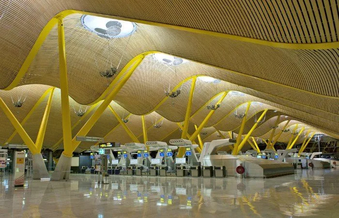 How to get from Barajas airport to the centre of Madrid