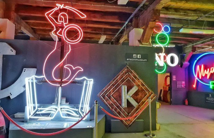 barrio de praga en varsovia que ver