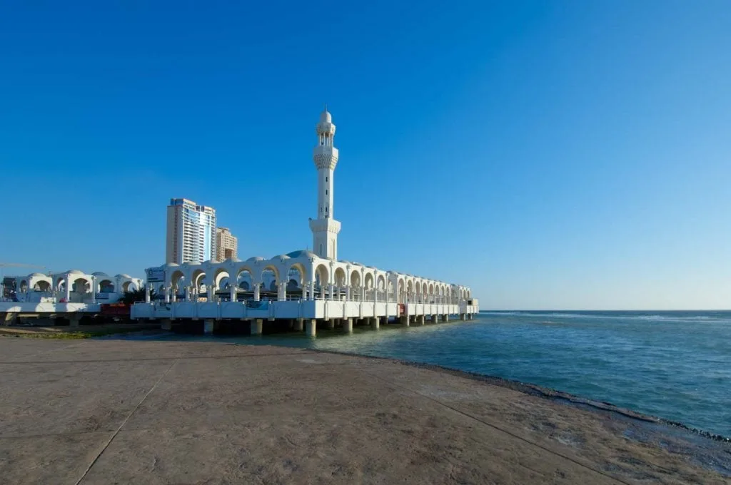 Al Rahma Mosque Jeddah Saudi Arabia 1024x680
