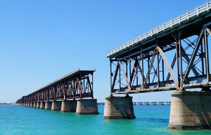 How long does it take to drive from Miami to Marathon