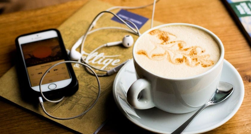 10 Mejores Podcast de Viajes en espa&ntilde;ol para inspirarte y so&ntilde;ar