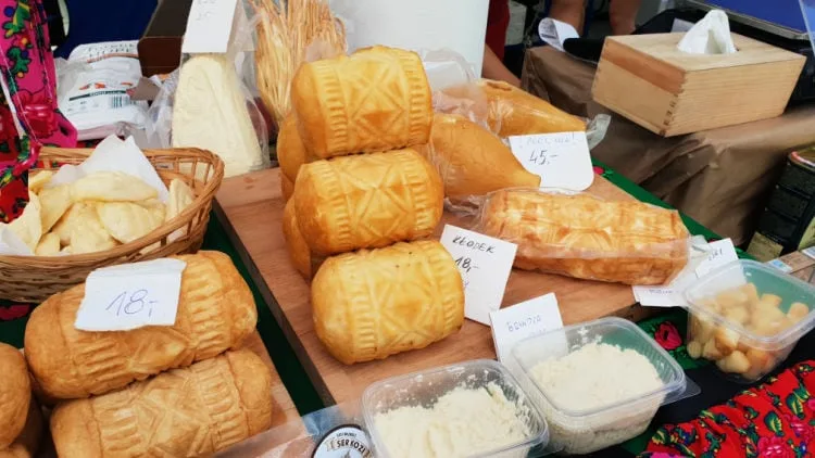 queso polaco ahumado