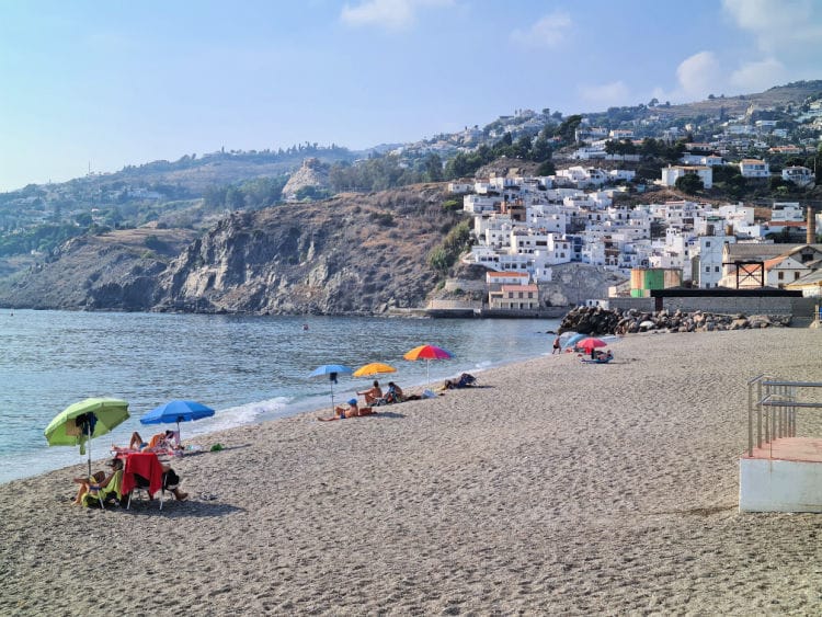 Playa de La Guardia en Salobreña Granada