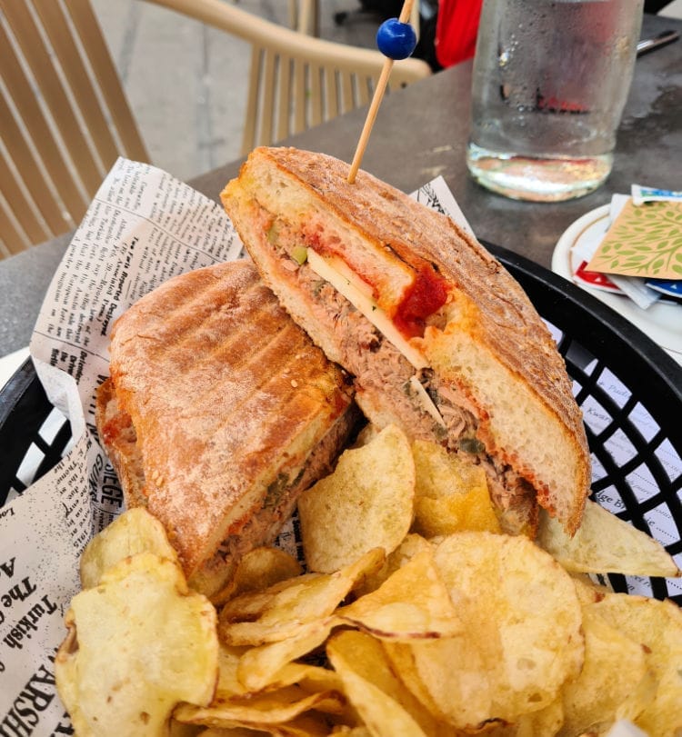 Ftira plato típico de Malta