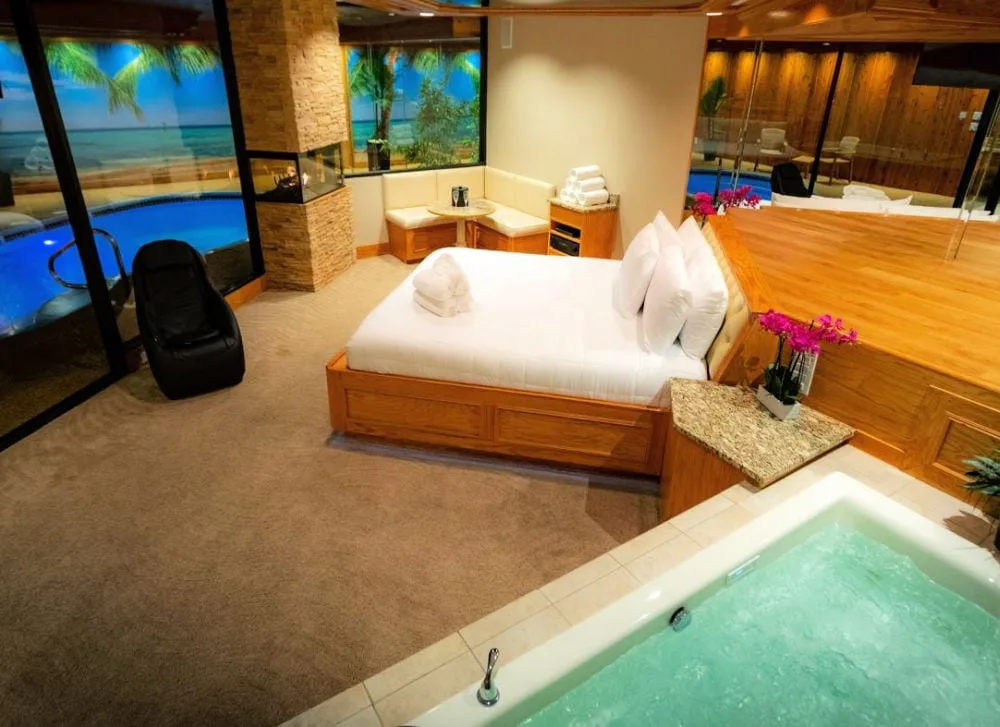 Sybaris Hotel in Mequon