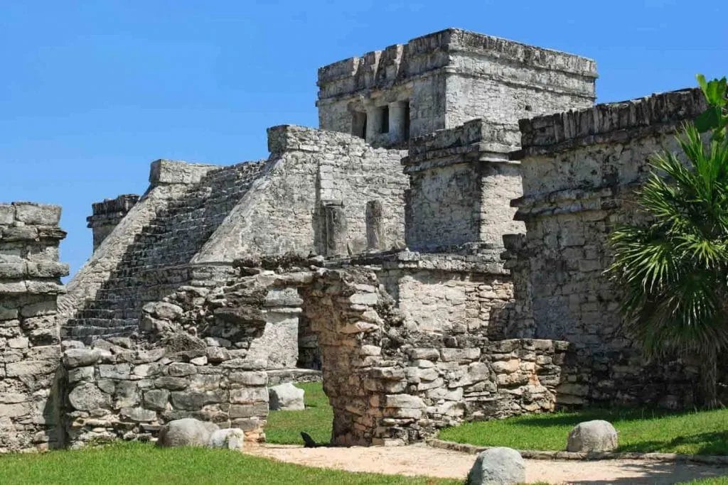 Mayan ruins of Tulum Mexico  1024x683