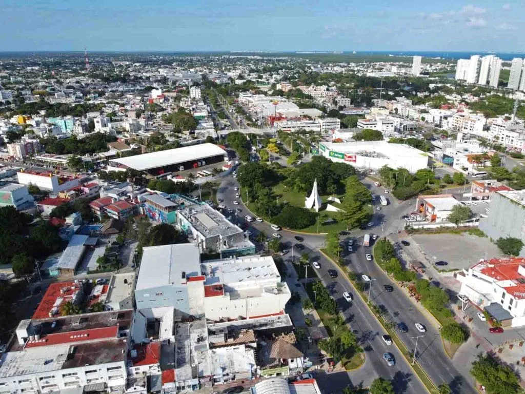 Avenida Tulum Avenue aerial view cancun downtown 1024x768