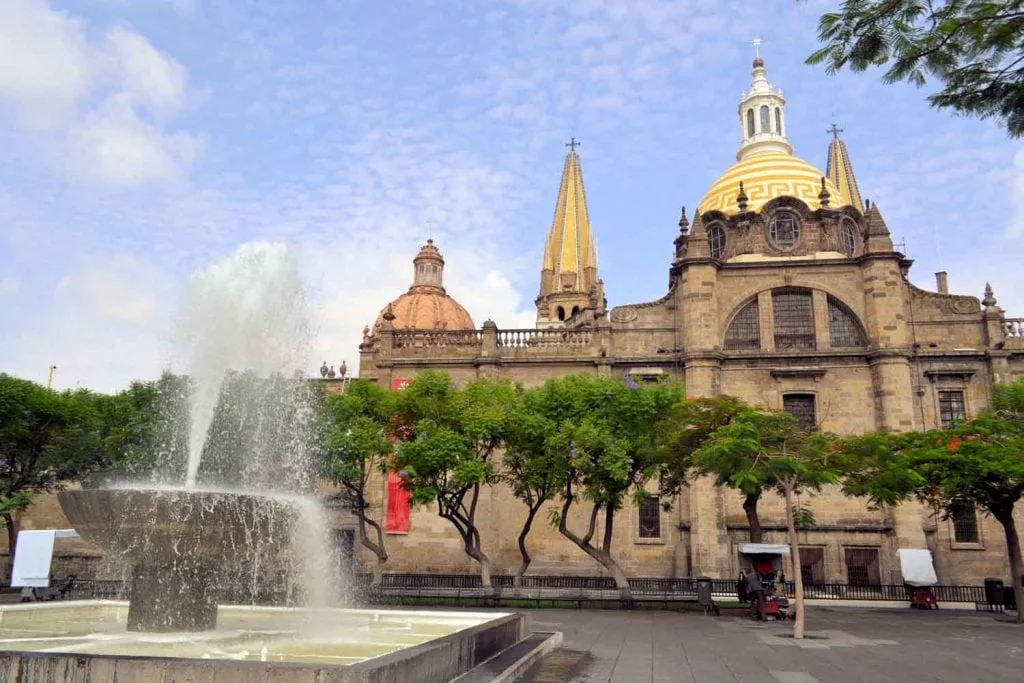 Guadalajara cathedral mexico 1024x683