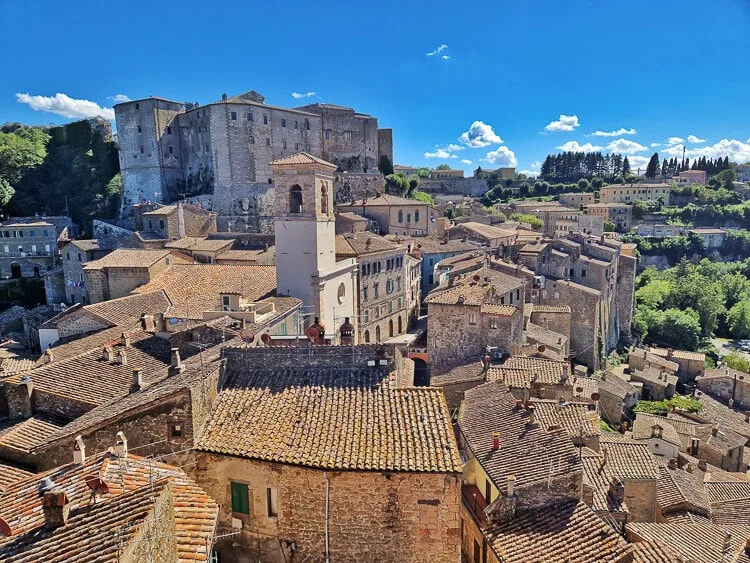Vistas del pueblo meddieval de Sorano