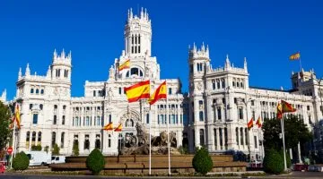 non touristy things to do in Spain