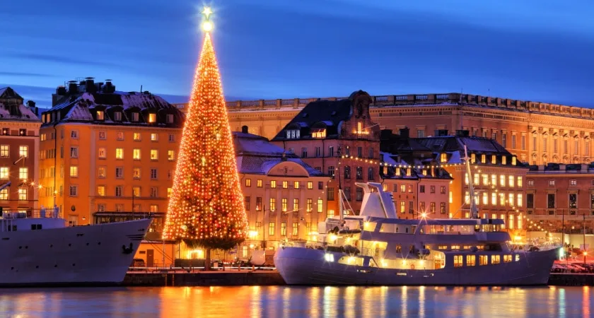 11 Mejores Lugares donde Viajar en Navidad en 2025