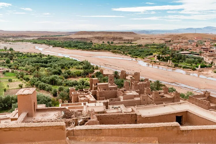 Paisajes de Marruecos con altas temperaturas