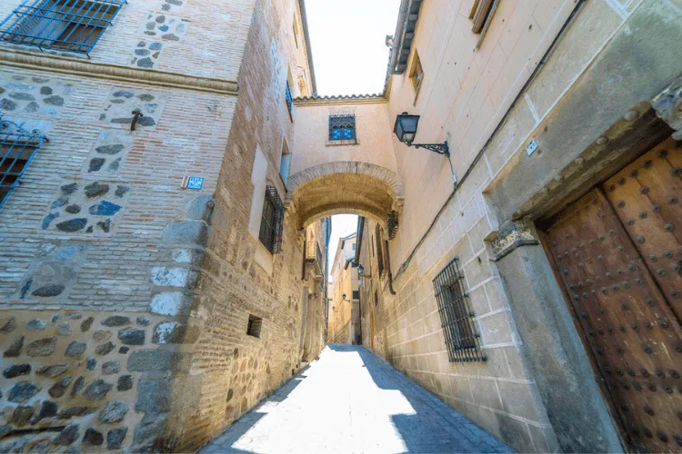 las calles medievales de Toledo