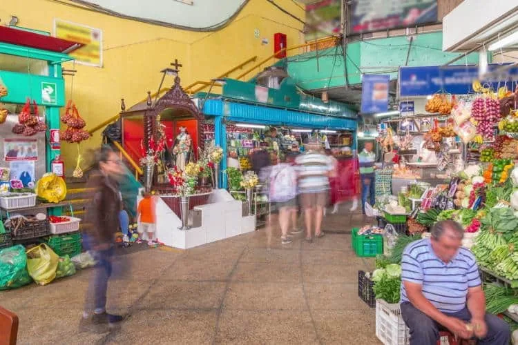 Mercado de Surquillo es el mercado de alimentos mas grande de Lima