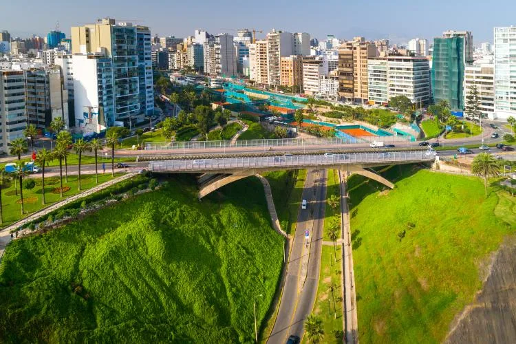 Miraflores es uno de los mejores lugares para visitar en Lima