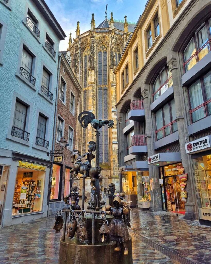 Fuente Aachen Alemania 819x1024