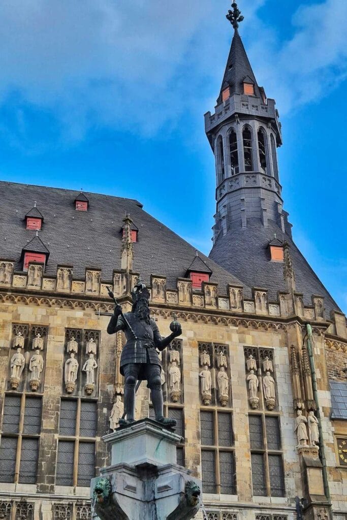 Lugares que visitar en Aquisgran Aachen Alemaniania 683x1024
