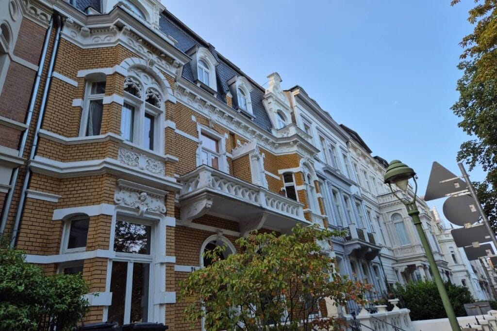 Casas pastel del barrio Sur de Bonn 1024x683