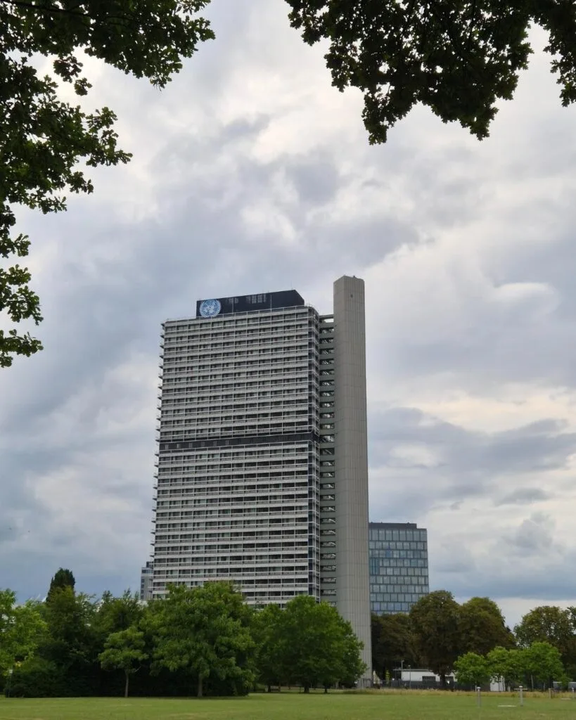 Edificio de la ONU en Bonn 819x1024