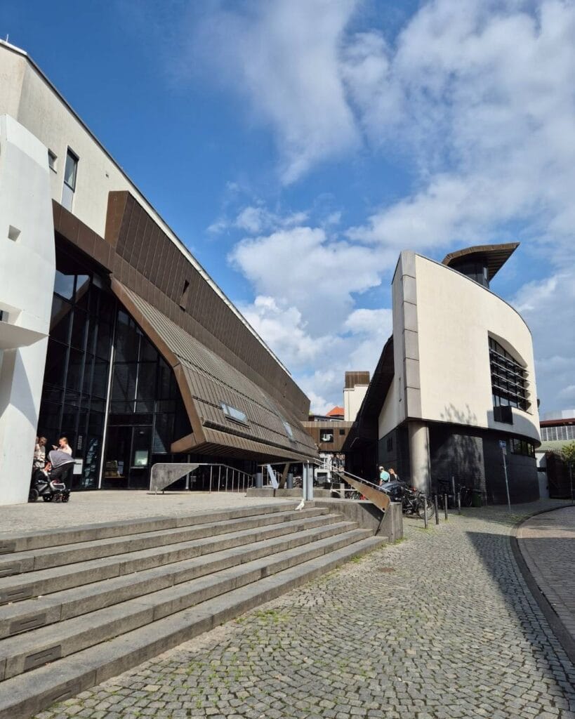 Museo y biblioteca de Munster Alemania 819x1024