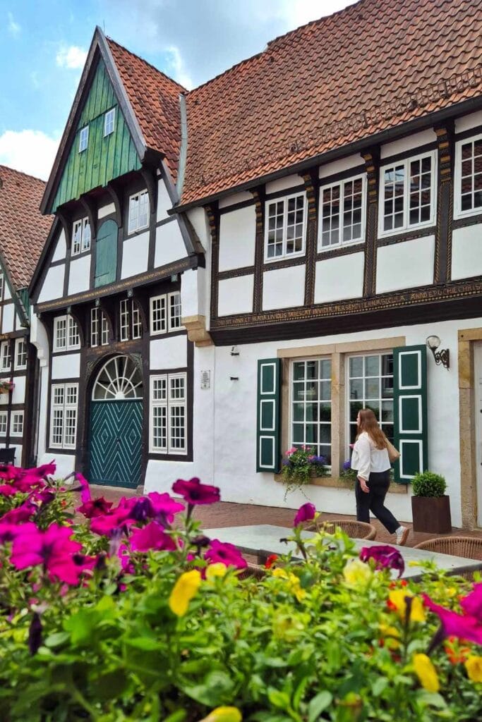 Paseando por el barrio de Heger Tor Osnabruck 683x1024